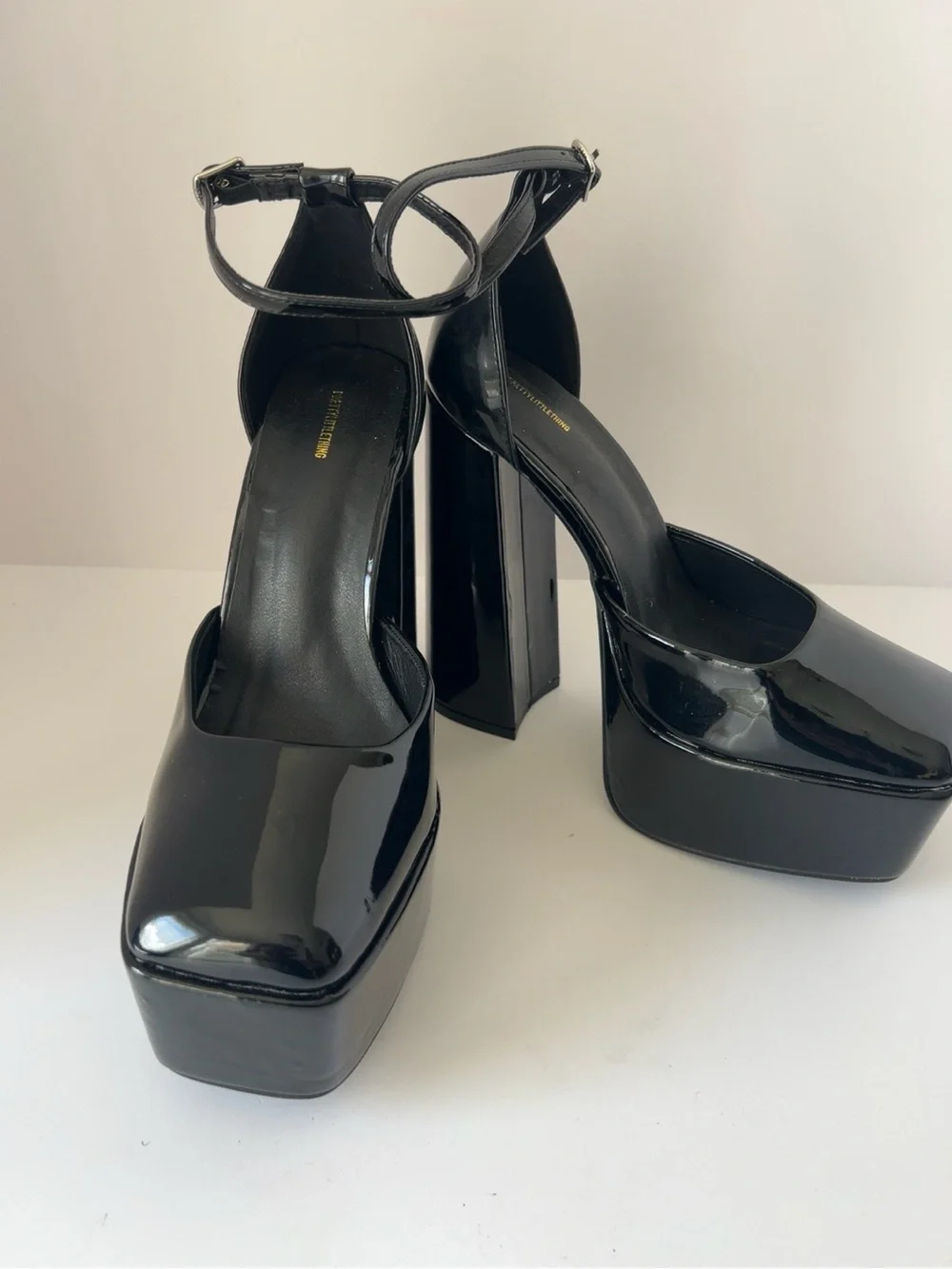 PrettyLittleThing Black Patent Platform Block Heels Ankle Strap Size 6
